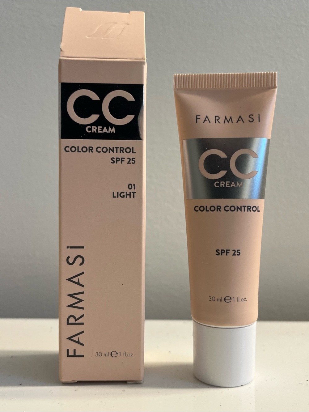 Farmasi CC Cream Color Control SPF 25 - 01 Light foundation makeup